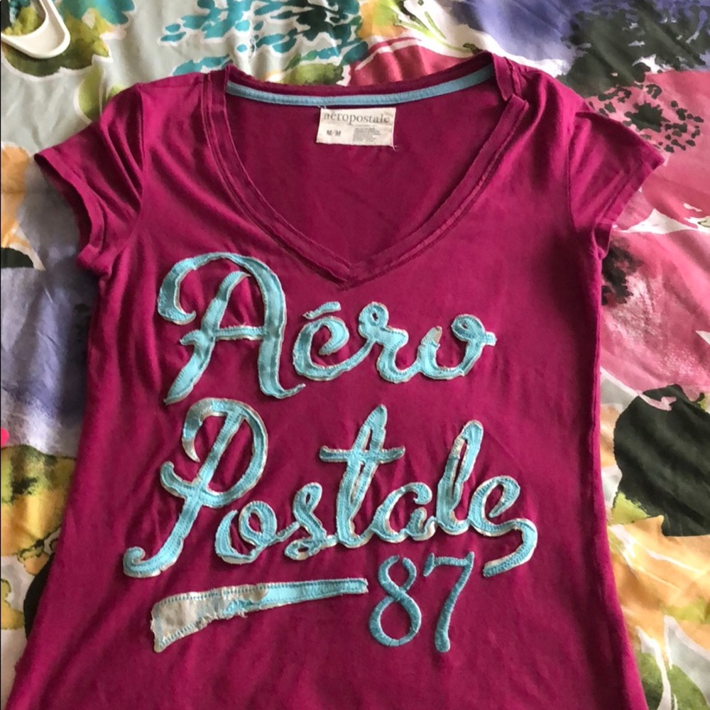 Aeropostale vneck T-shirt